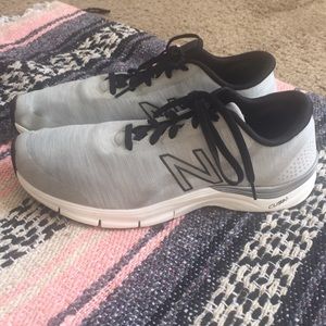 New Balance Sneakers- like new